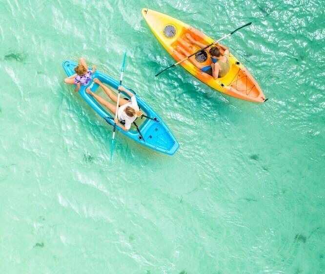 ホテル Wallaroo Holiday Park