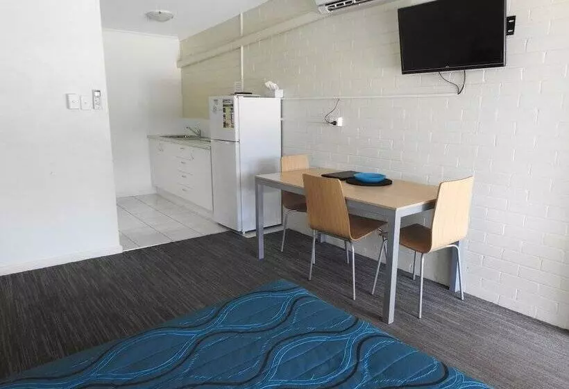 モーテル Urangan Motor Inn