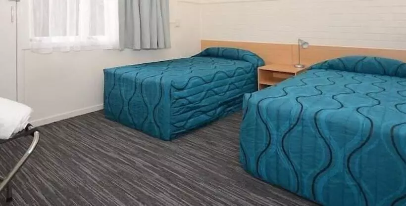 モーテル Urangan Motor Inn