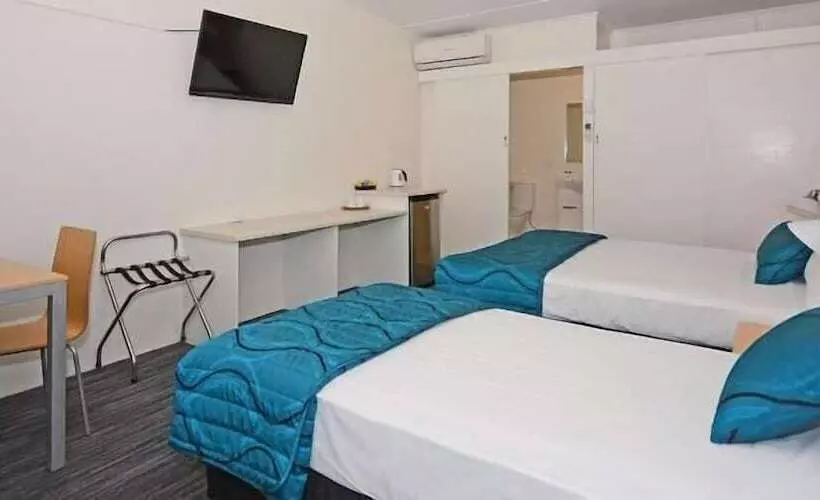 モーテル Urangan Motor Inn