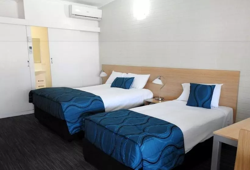 モーテル Urangan Motor Inn