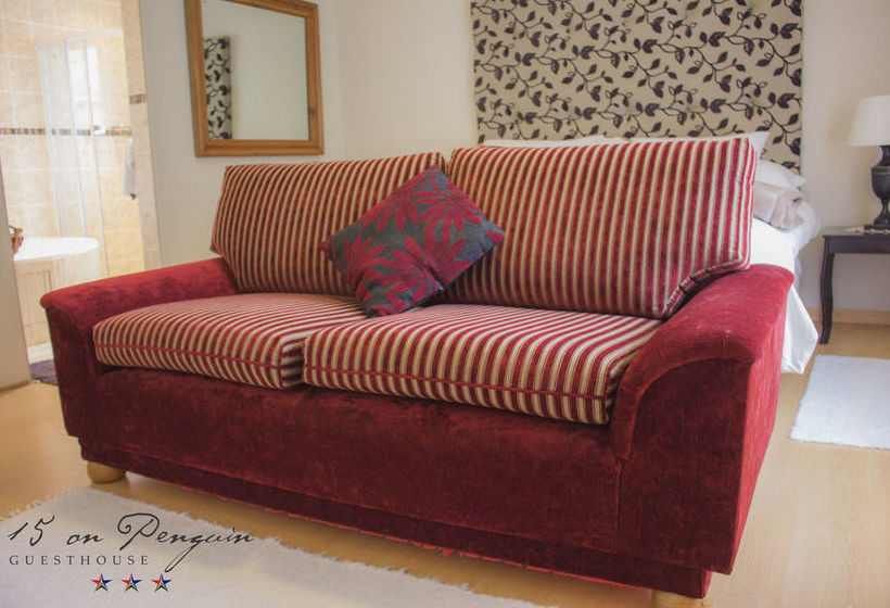 פנסיון 15 On Penguin Guest House