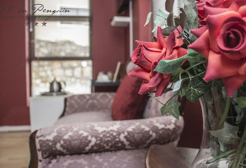 פנסיון 15 On Penguin Guest House