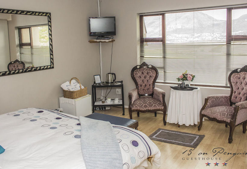 פנסיון 15 On Penguin Guest House