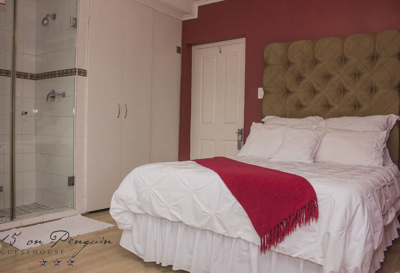 פנסיון 15 On Penguin Guest House