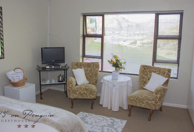 פנסיון 15 On Penguin Guest House