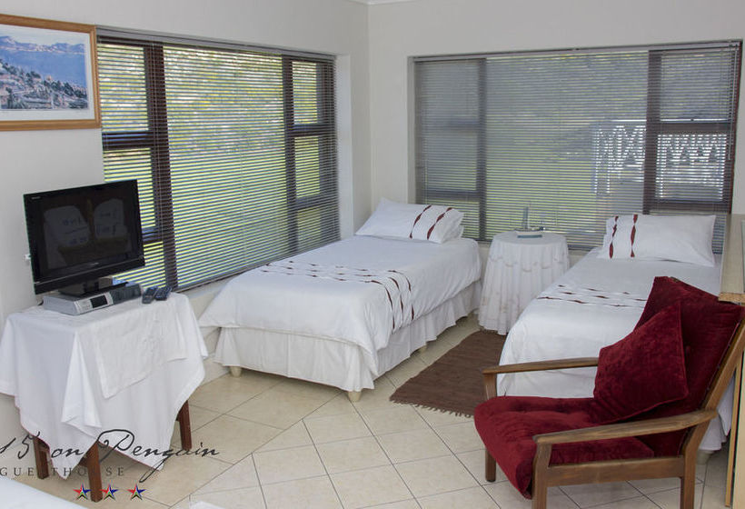 פנסיון 15 On Penguin Guest House