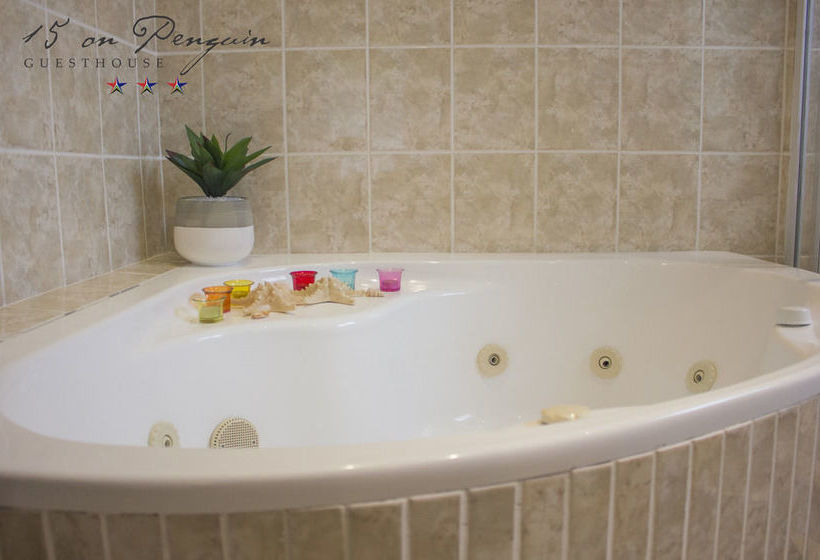 פנסיון 15 On Penguin Guest House