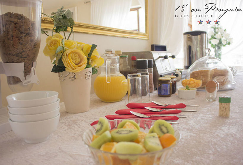 פנסיון 15 On Penguin Guest House