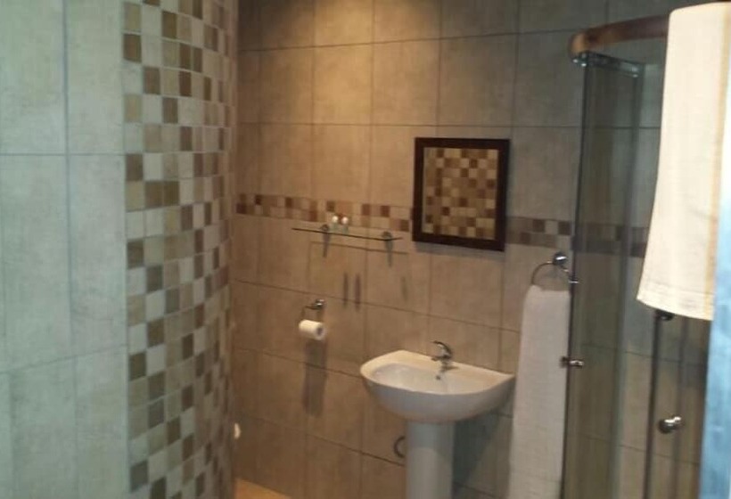 ペンション 21 On Coetzee Guest House