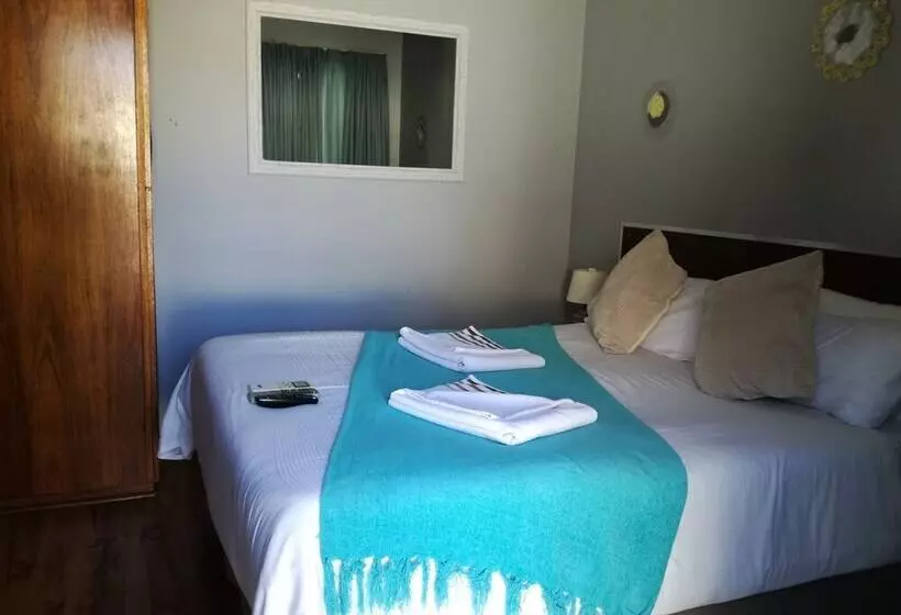 پانسیون 21 On Coetzee Guest House