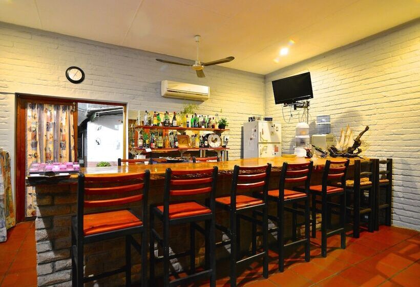 ペンション Lalamo Guest House