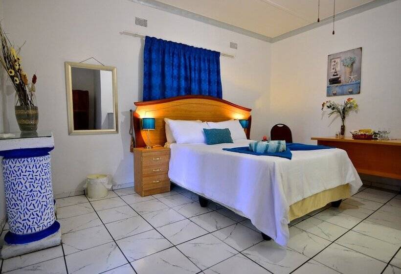 ペンション Lalamo Guest House