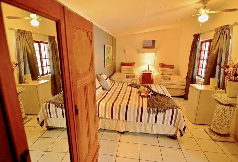 ペンション Lalamo Guest House