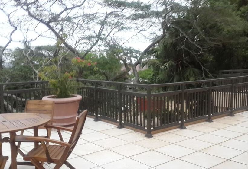 פנסיון Sibakwa B&b Guesthouse