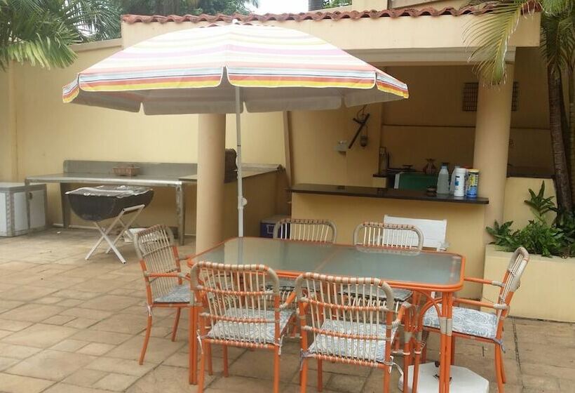 פנסיון Sibakwa B&b Guesthouse