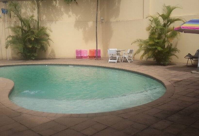 פנסיון Sibakwa B&b Guesthouse