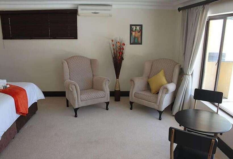 פנסיון Sibakwa B&b Guesthouse