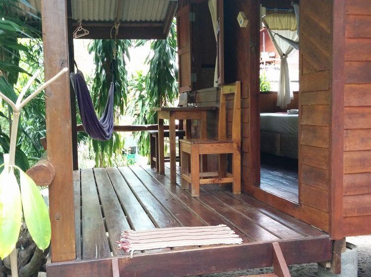 Lomakeskus Dolphin Bungalows