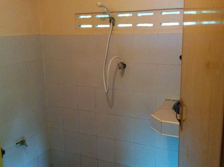 Lomakeskus Dolphin Bungalows