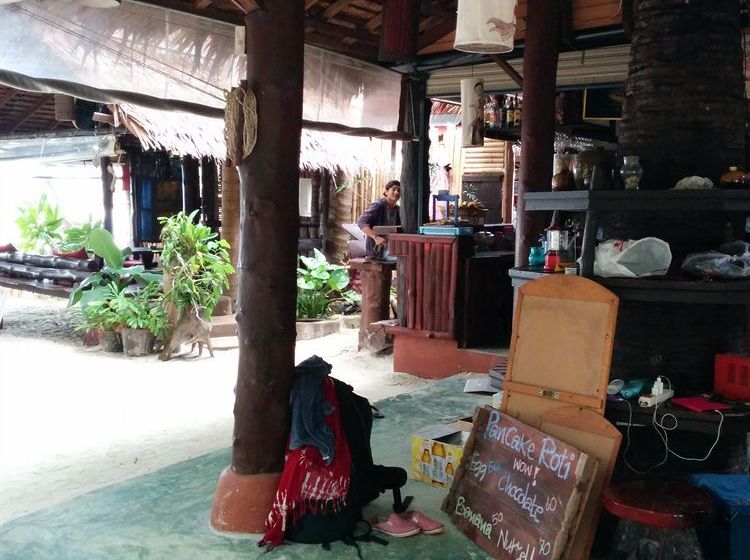 Lomakeskus Dolphin Bungalows