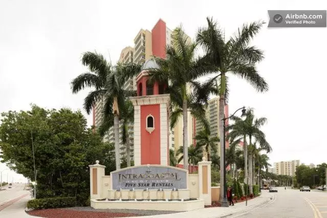 Sunny Isles Beach At Yatch Club