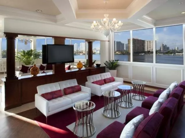 Sunny Isles Beach At Yatch Club