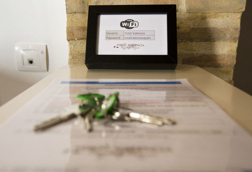 Total Valencia Elegance