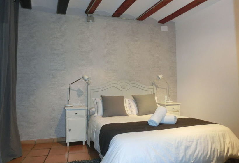 Total Valencia Elegance