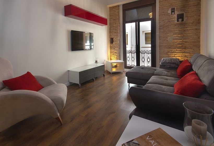 Total Valencia Elegance