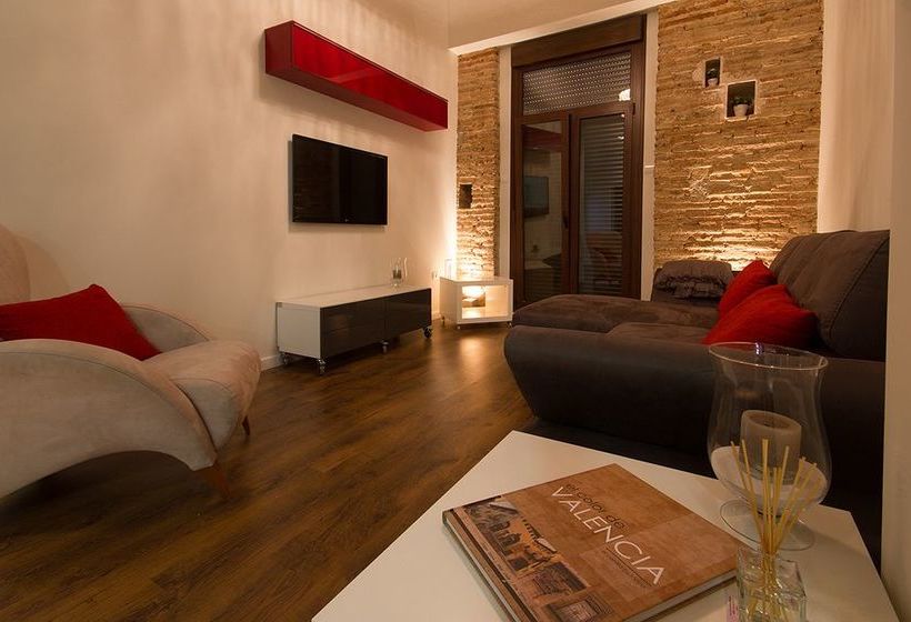 Total Valencia Elegance