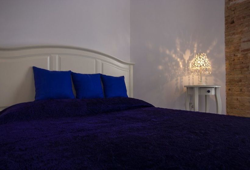 Total Valencia Elegance