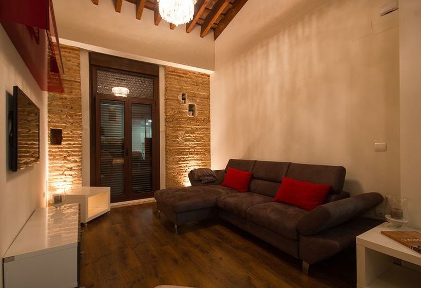 Total Valencia Elegance