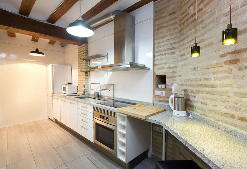 Total Valencia Elegance