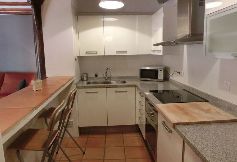 Total Valencia Elegance