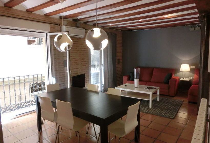 Total Valencia Elegance