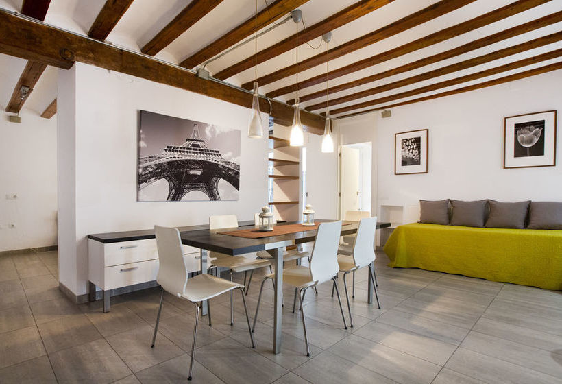 Total Valencia Elegance