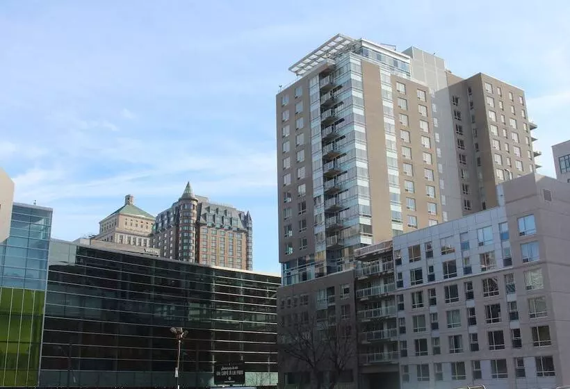 Apartment Et Studio Montreal
