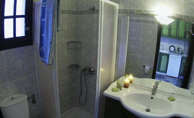 Arokaria Hideaway Suites