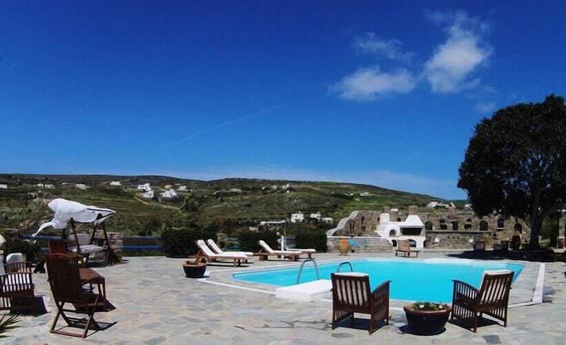 Arokaria Hideaway Suites