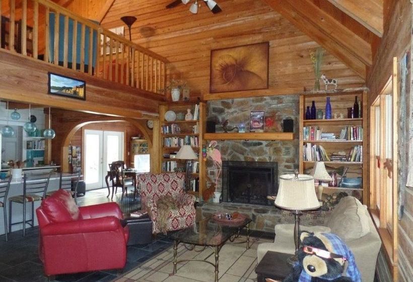 Creekside Paradise Bed And Breakfast