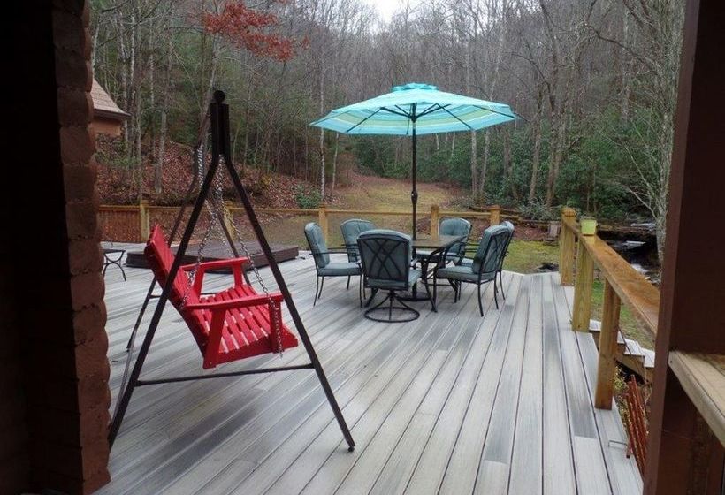 Creekside Paradise Bed And Breakfast