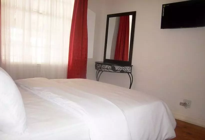 تختخواب و صبحانه Franchise Guest House