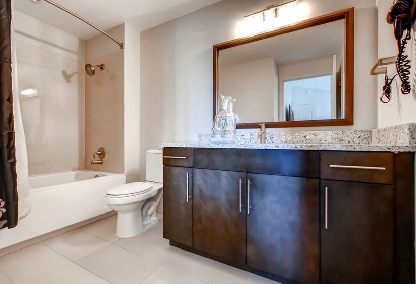 Global Luxury Suites At Park Crest