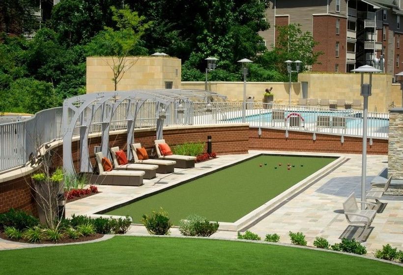 Global Luxury Suites At Park Crest