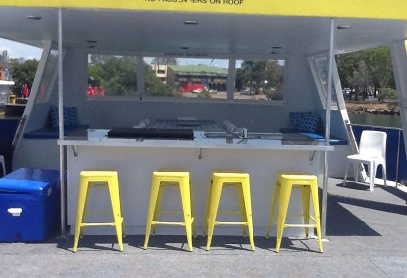 호텔 Boyds Bay Houseboat Holidays