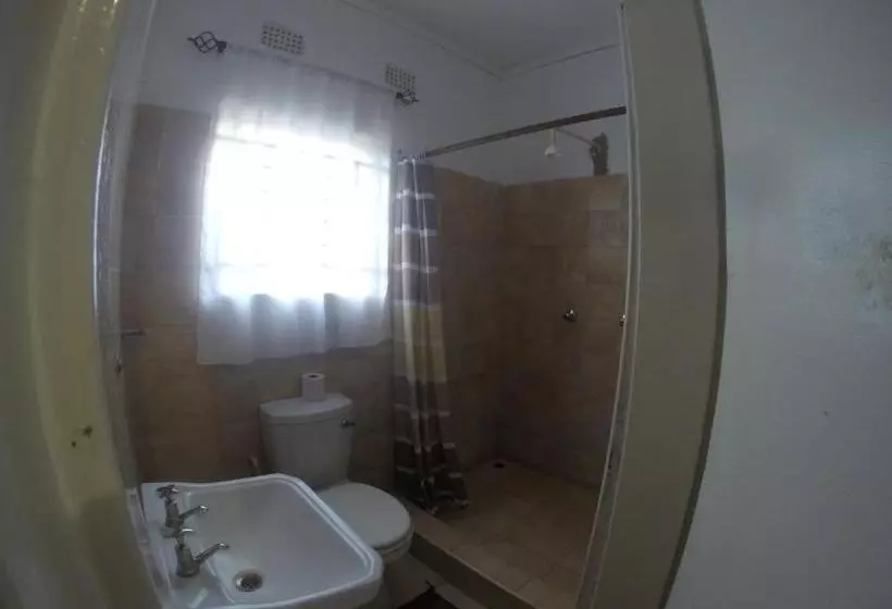 هتل Golden Days Lodge