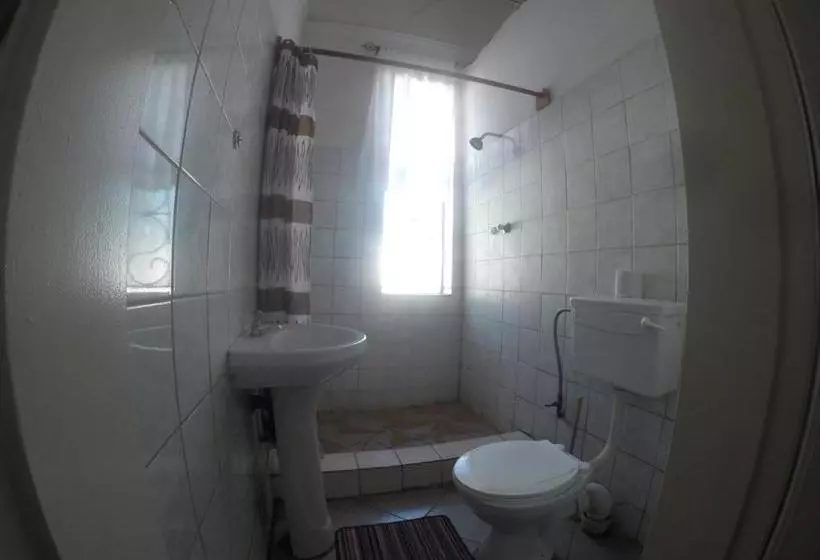 هتل Golden Days Lodge