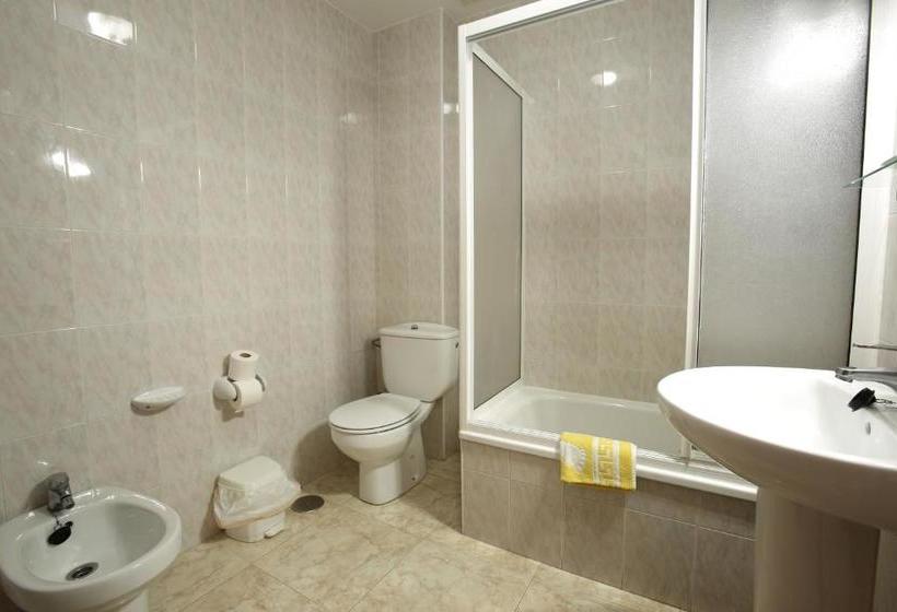 Отель Hostal San Roque