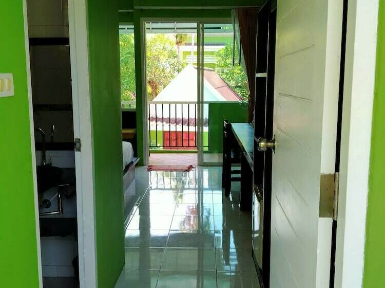 Отель Khaolak Cnior Bungalows